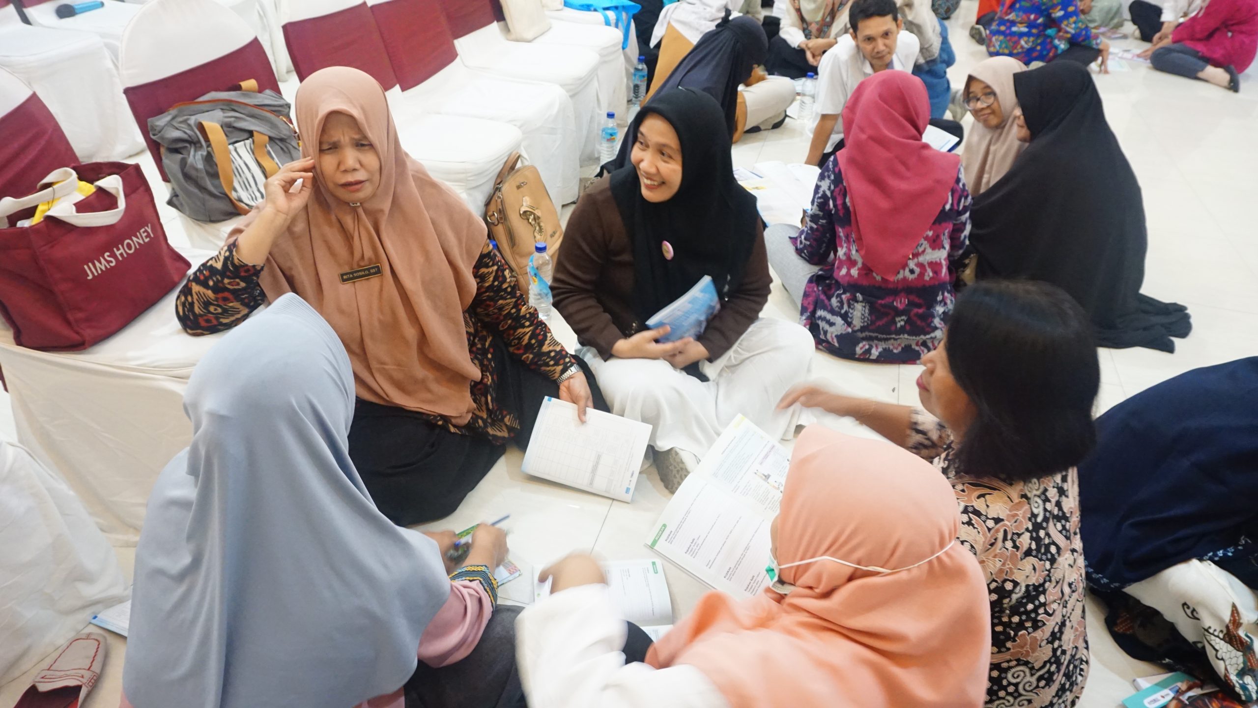 Manfaat Program Kesehatan Reproduksi bagi MasyarakatHello world!